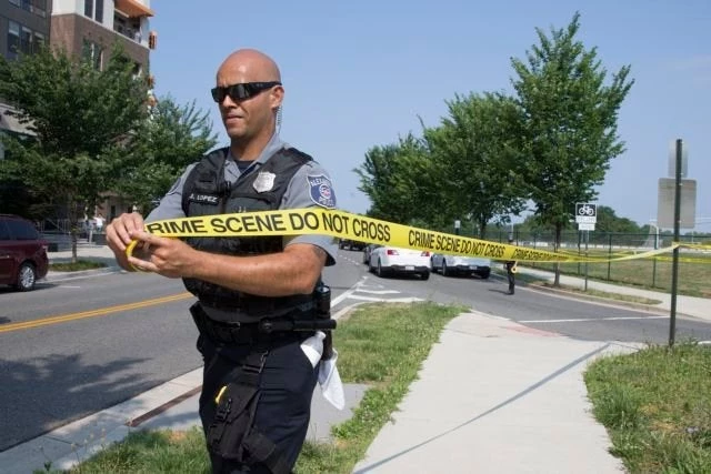 11χρονος σε αμόκ πυροβόλησε τη γιαγιά του στο κεφάλι και μετά αυτοκτόνησε (βίντεο)